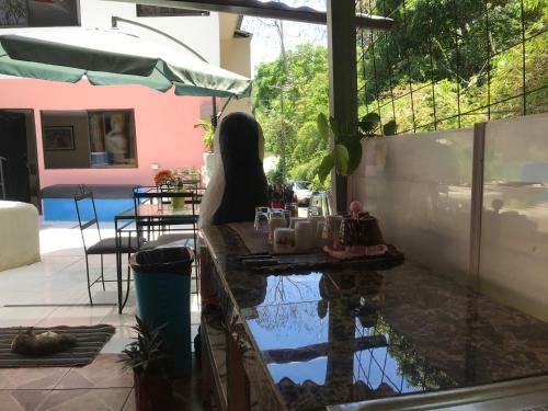 Hostal Hotel Cafe Del Mar, En Valle Pura Vida