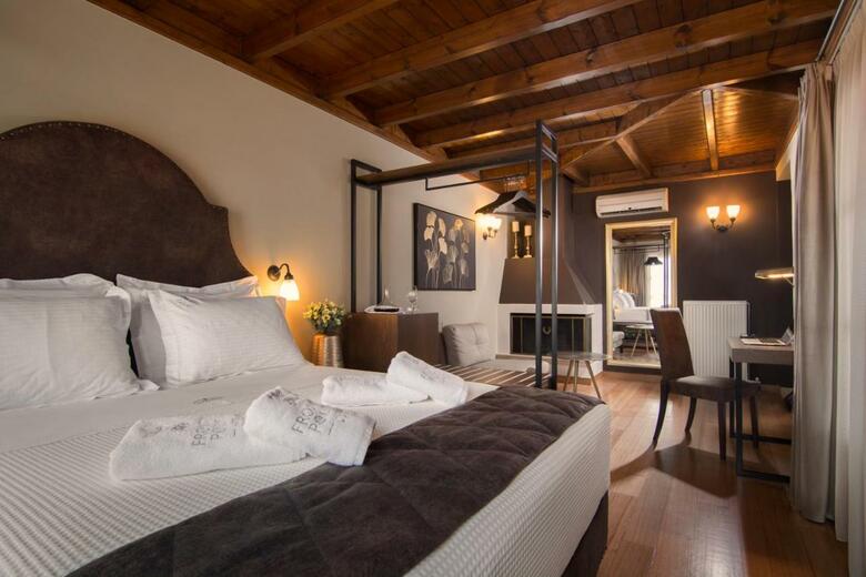 Hotel Frontzou Politia
