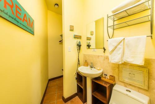 Hotel Sirena Serena B&B And Retreat