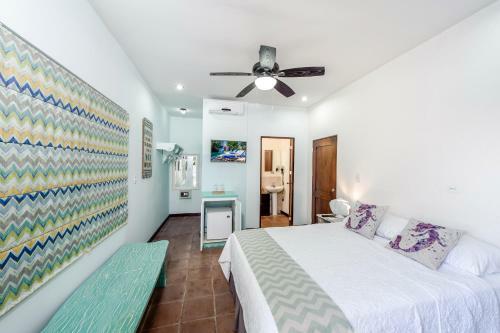 Hotel Sirena Serena B&B And Retreat
