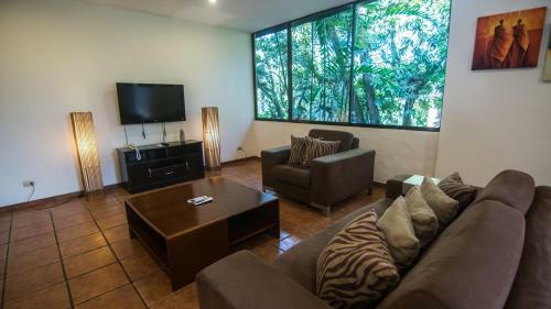 La Mariposa Apartments