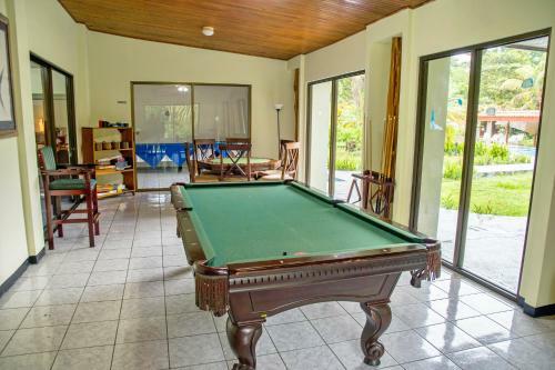 Hotel Crocodile Bay Resort