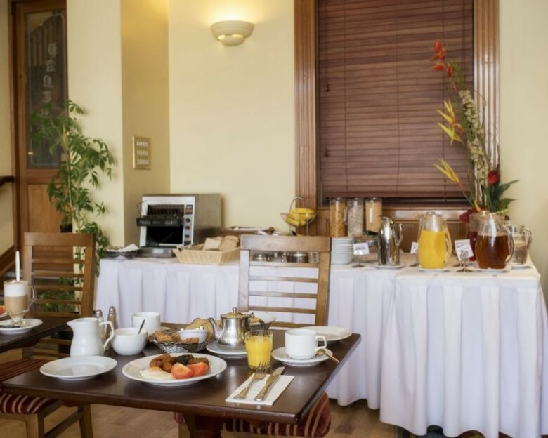 Hotel Oranmore Lodge (.)
