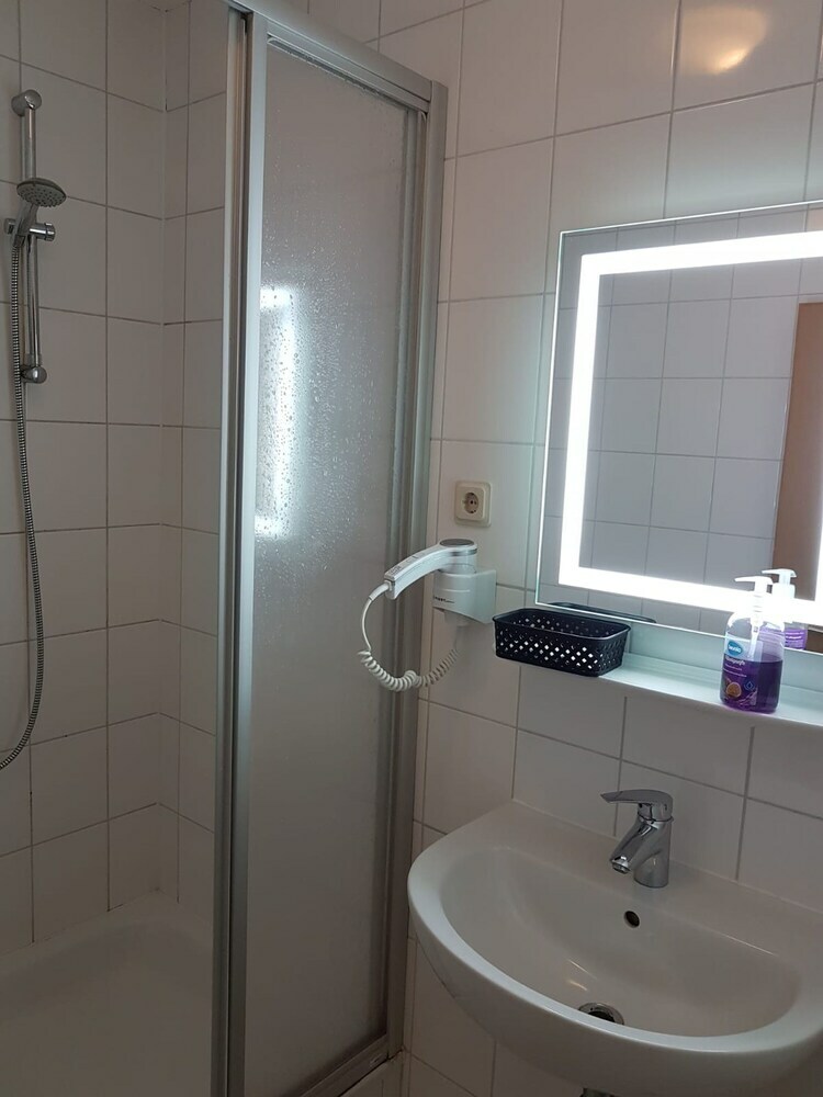 Gz Hotel Airport K�ln Bonn