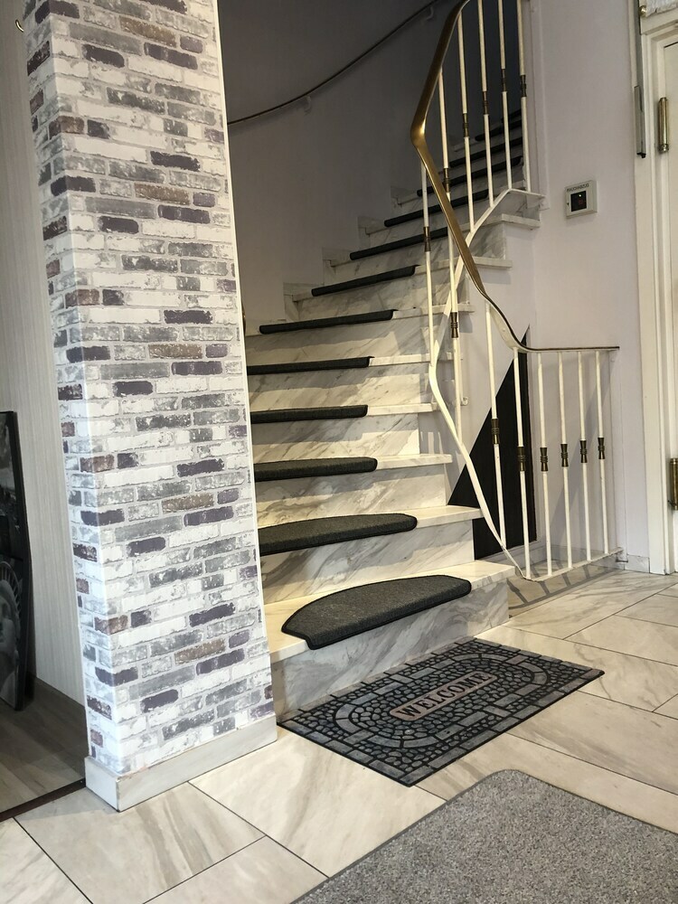 Hostal Pension Ottenheide