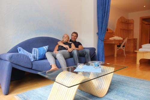 Harmony's Hotel Pr�gant