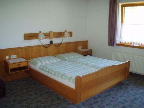 Hostal Appartement Pension Grasser