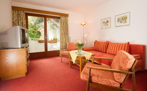 Hostal Hotel Garni Haus Sonnblick