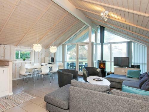 Holiday Home Humble XIX