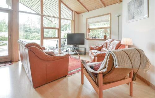 Four-bedroom Holiday Home In Oksb�l 9