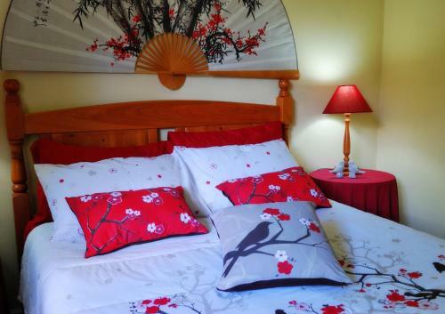Hostal Chez Nous Bed And Breakfast & Self Catering