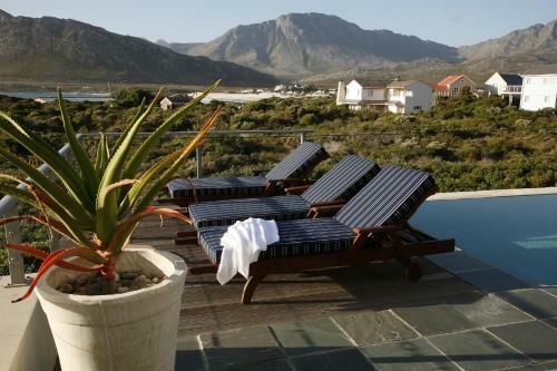 Hostal Moonstruck On Pringle Bay Guesthouse