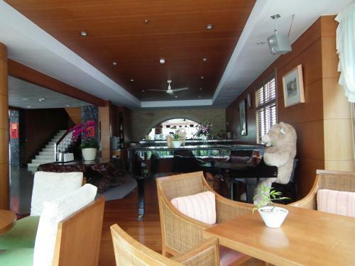 Honey Moon Hotel