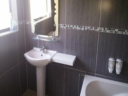Hostal Ezulwini Guest House