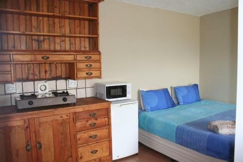 Hostal Columbus Guest House