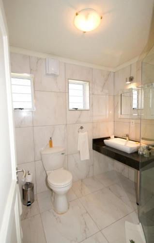 Hostal Loerie's Call Guesthouse