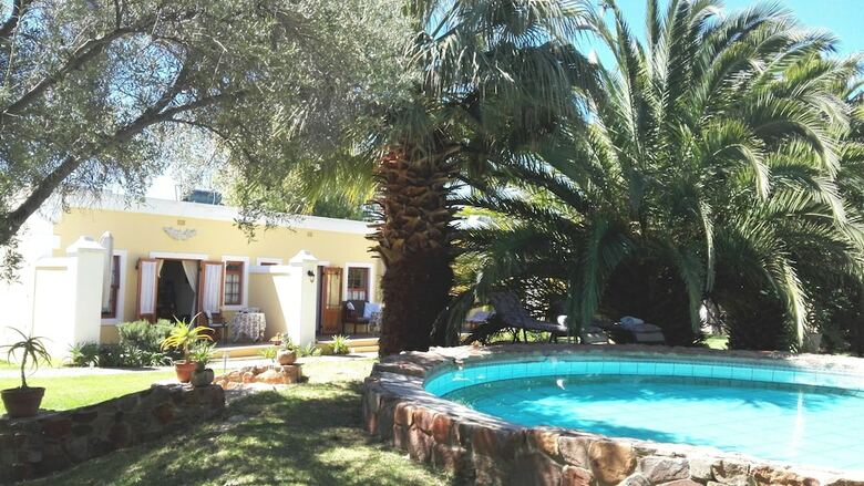 Hostal Saxe-coburg Lodge