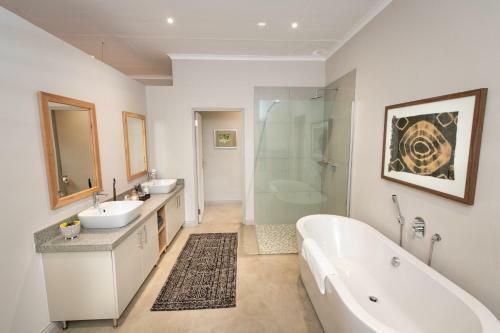 Bed & Breakfast Nyaleti Lodge