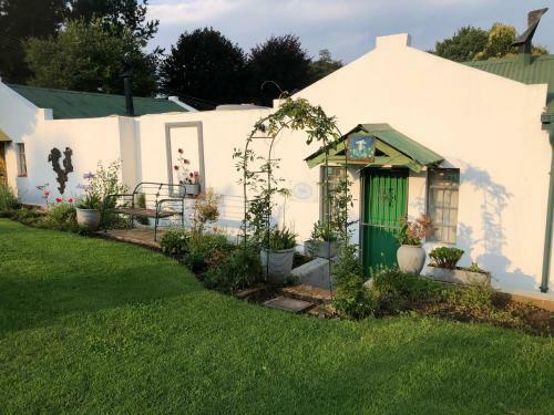 Hostal Peace Corner Cottages