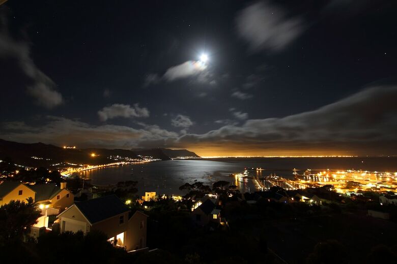 Hostal Albatross Guest House