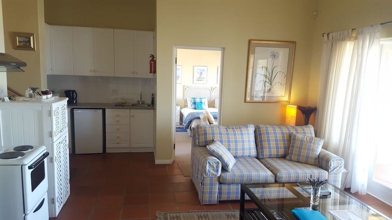 Hostal Albatross Guest House