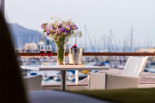 Simon's Town Quayside Hotel