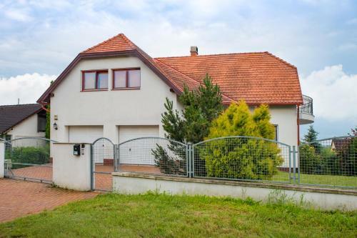 Apartamento Kamilla Villa