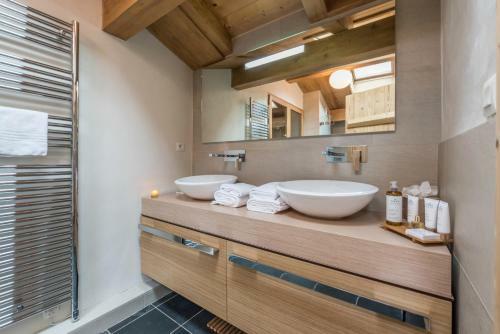Omaroo Chalets Morzine - By Emerald Stay