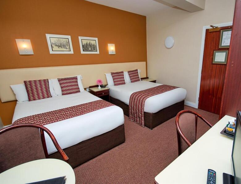 Hotel Eviston House