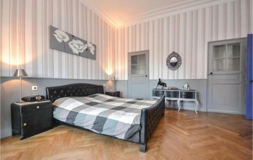 Four-bedroom Holiday Home In Sauzet
