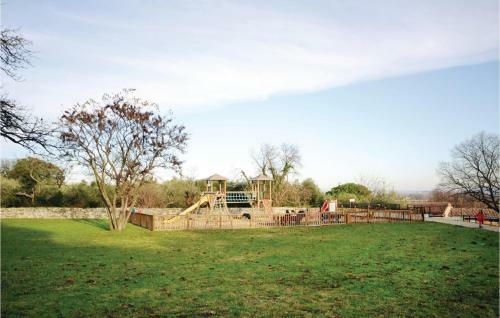 Four-bedroom Holiday Home In Sauzet
