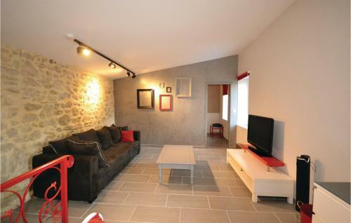 Four-bedroom Holiday Home In Sauzet
