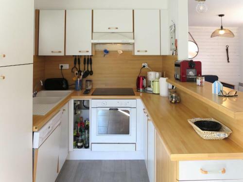 Holiday Home Ludovic Trarieux (svv120)