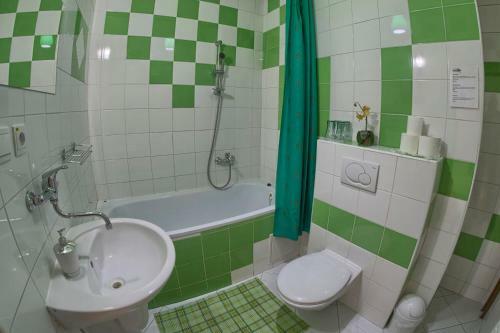 Hostal Penzion Fant�zia Michalov�