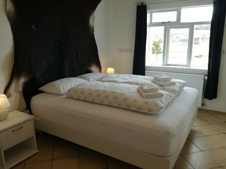 Hostal Guesthouse Storu-laugar