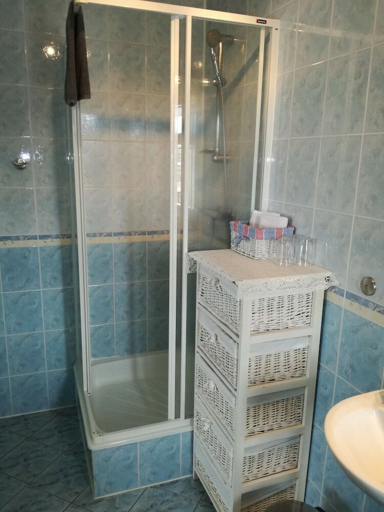 Hostal Guesthouse Storu-laugar