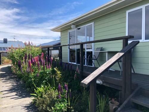 Nugget View Kaka Point Motels
