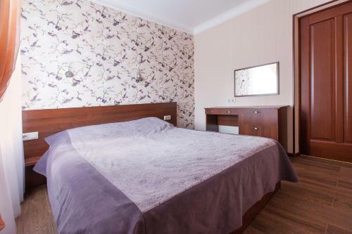 Regina Petrovsky Hotel