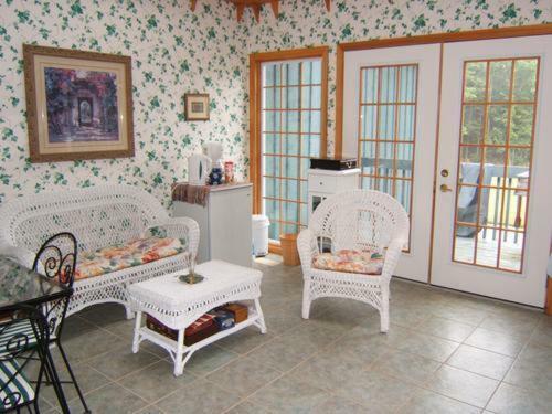 Riverwood Bed & Breakfast
