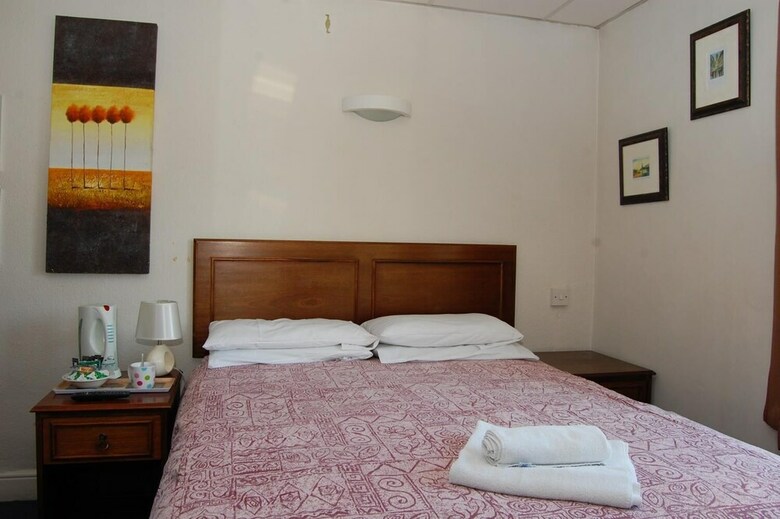 Hostal Glanville Guest House