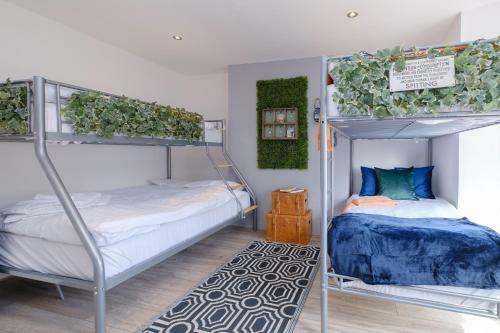 Apartamentos Large Property With Roof Terrace
