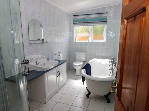 Lakelands, Burry Port