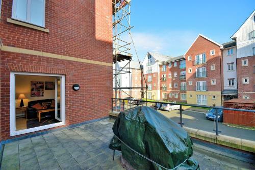 Racecourse Serviced Apartments
