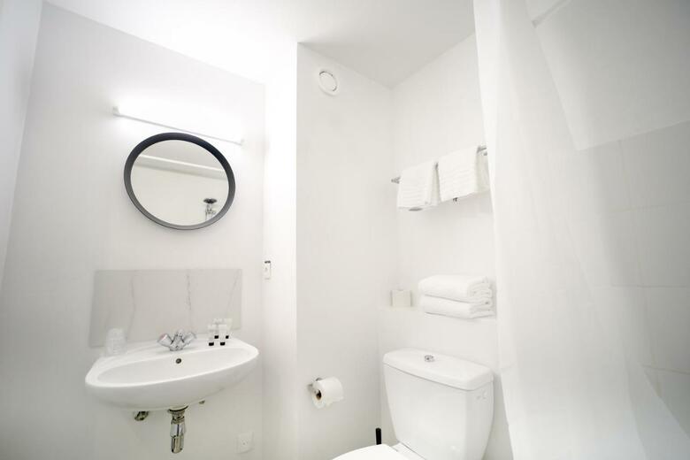 Hotel Bhotels