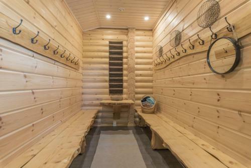 Lodge Hyv�l�n M�kit