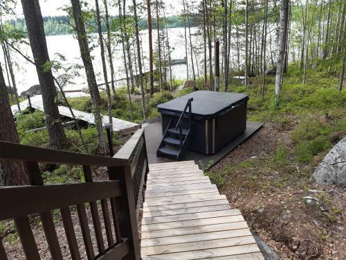 Lodge Hyv�l�n M�kit