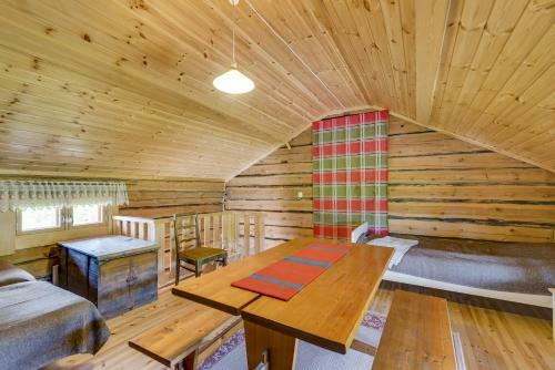 Lodge Hyv�l�n Talo