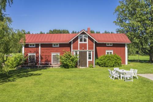 Lodge Hyv�l�n Talo
