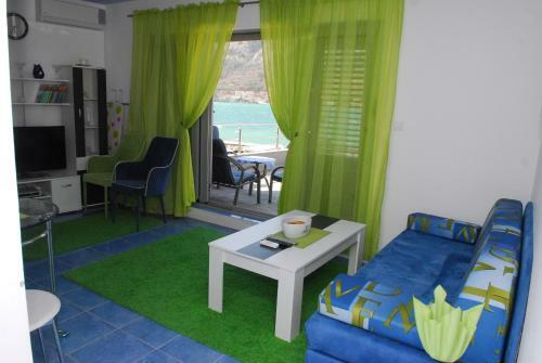 Bjelica Apartments Kotor