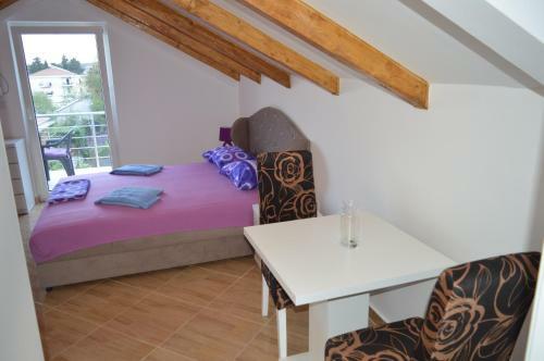 Apartments Coso